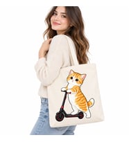 Scooterlı Kedi Baskılı Kanvas Çanta 35x40 cm – 260 Gr