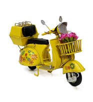 Dekoratif Metal  Çiçekli Sepetli Scooter  Sarı C1323