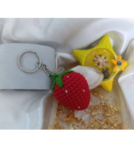 Sevimli Çilekli Anahtarlık Amigurumi Örgü Anahtarlık ve Çanta Aksesuarı