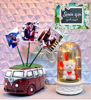 Kişiye Özel Hediye Seti 3 Fotoğraflı Bordo Vosvos Saksı ve Led Işıklı Fanus (Model 5)
