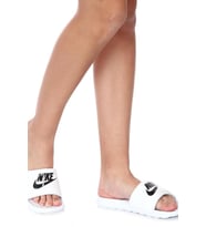 Nike Victori One Slide Womens Sandals Kadın Günlük Terlik Beyaz