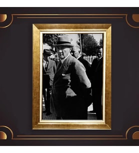 Altın Varaklı Çerçeveli Paspartulu Atatürk Tablo TR0600 (Gold)
