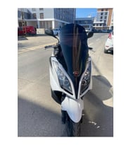 MOTOCAM Kymco Downtown 300i Ön Cam 2009-2017 Model 78cm Siyah Renkli 4mm UZUN