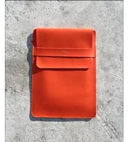 Kişiye Özel İsimli Laptop Kılıfı MacBook Pro Air  13’ 14’ 15' inç Notebook Vegan Suni Deri Çanta (Turuncu)