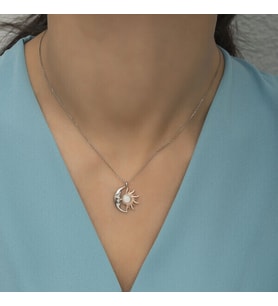 Opal Beyaz Taşlı Ay Güneş 925 Ayar Gümüş Kadın Kolye