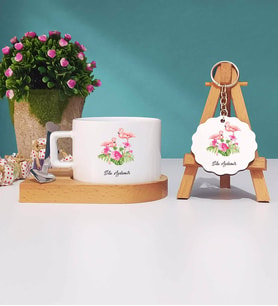 Flamingo Tasarımlı Kişiye Özel Flamingo Ahşap Altlıklı Fincan ve Anahtarlık Hediye Seti