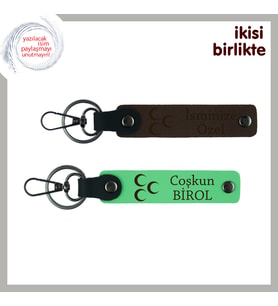 Aileye Hatıra Hediye – Üç Hilal Desenli İsimli Anahtarlık Takımı, Koyu Kahve-Yeşil