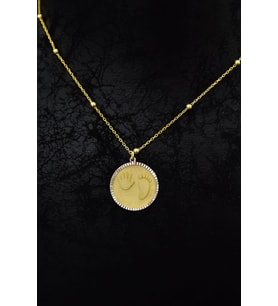925 Ayar Gümüş Gold Kaplama Toplu Zincir Kalemli El Ayak Izi Motifli Plaka Kolye