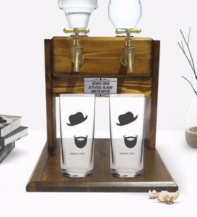 BK Gift Kişiye Özel Renkli Baskılı İsimli İkili Rakı Bardağı ve Çift Musluklu Doğal Ahşap Rakı Standı-132 (Model 1)