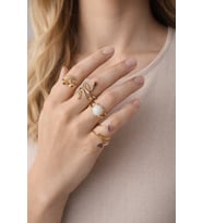 6’lı Gold Yüzük Seti – Modern & Şık Tasarım