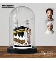 Kişiye Özel Karikatür Kabe Önünde Sevgili Fanus Biblo, Hacı Hediyeleri