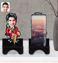 BK Gift Kişiye Özel Erkek Patron Karikatürlü Ahşap Biblo Telefon Standı-2