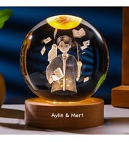 Işıklı Ahşap Kaideli Cam Küre 8cm*6cm