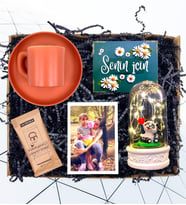 Kişiye Özel Set & Turuncu Renkli Kahve Fincanı & Işıklı Mutlu Pandalı Fanus