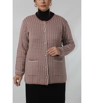 Y0667 KADIN PUDRA-BEYAZ KARELİ DESENLİ DÜĞMELİ CEPLİ MEVSİMLİK ANNE HIRKASI (Beyaz - Açık Pembe)
