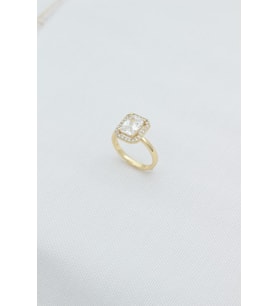 STİL İNCİSİ/XUPING JEWELRY BAGET ORTASI ZİRKON YÜZÜK