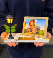 Kişiye Özel Büyük Boy Yazılı & Fotoğraflı Led Lambalı Ahşap Fotoğraf Çerçeveli Hediye (Model 1)