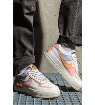Nike Air Force 1 Shadow Phantom Yürüyüş Ayakkabısı Beyaz Pembe Swoosh