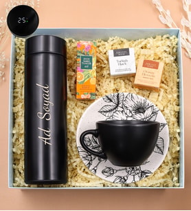Kişiye Özel 500 Ml Siyah Dereceli Termos & 2'li Teashop Bitki Çayı & Eyüp Sabri Tuncer Mini Kolonya & Fincan Hediye Seti (Siyah)