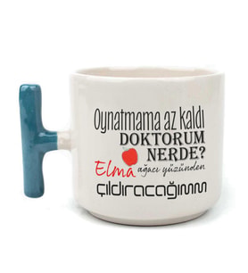 Oynatmama Az Kaldı Doktorum Nerede Baskılı Mavi Kulplu T Kupa