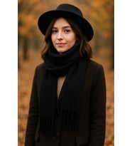 Kadın Siyah Püsküllü Soft Dokulu Klasik Şal