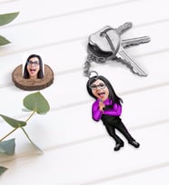 BK Gift Kişiye Özel Kadın Beden Eğitimi Öğretmeni Karikatürlü Ahşap Anahtarlık-1 (Beyaz)