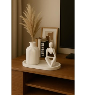 Yapımı 3 Parça Dekoratif Set – Modern Insan Figürü Heykel ve Çizgili Vazo – Minimalist Masaüstü Dekor