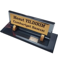 Kişiye Özel Masa İsimliği Masaüstü İsimlik M523 Metal Gold