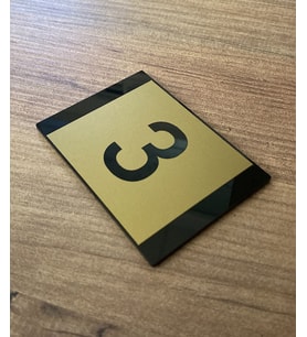 Yönline Minimal Gold Tasarım Apartman  Numarası