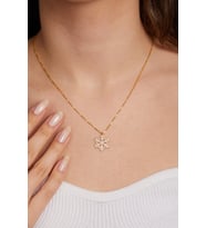 Elika Silver 925 Ayar Gümüş Küp Zincirli Kar Tanesi Kolye (Altın)