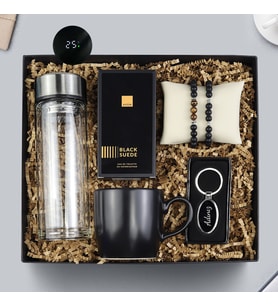 Kişiye Özel Anahtarlık & Kupa & Cam Dereceli Matara & Avon Erkek Parfüm & 2'li Bileklik Hediye Seti