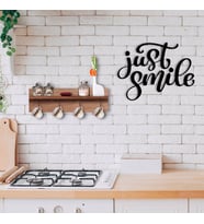 BK Home Doğal Ahşap Raflı Dekoratif Fincan Askılığı ve Sadece Gülümse Duvar Süsü-1 (Beyaz)