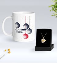 Sevgiliye Yılbaşı Hediyesi BK Gift Kişiye Özel İsimli Yılbaşı Tasarımlı Beyaz Kupa Bardak ve Papatya Kolye Hediye Seti-3, Sevgiliye Hediye, İsimli Kolye