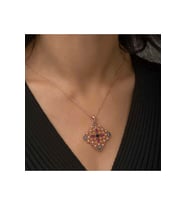 925 Ayar Gümüş Rose Etnik Desenli Madalyon Kolye