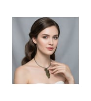 Eskitme Yusufçuk Figürlü Metal Choker Kolye – Ayarlanabilir Şık Kadın Kolye