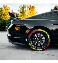 LASTİK YAZISI MICHELIN SARI + KUYRUK KIRMIZI 1.SINIF KALİTE SOLMAZ STİCKER 31mm kalın LASTIK STİCKER 8 adet