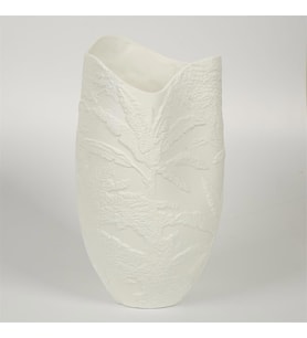 Vitale Beyaz Yaprak Dokulu Seramik Vazo 19*18*36 Cm AK.JM00001