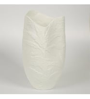Vitale Beyaz Yaprak Dokulu Seramik Vazo 19*18*36 Cm AK.JM00001