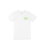 Brooklyn New York City Cep Logo Tasarımlı Beyaz Tişört