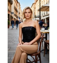 Kadın Bluz Straplez Yaka Kolsuz Payetli Örme Kumaş Bedene Oturan Kalıp Düz Desen Regular Boy