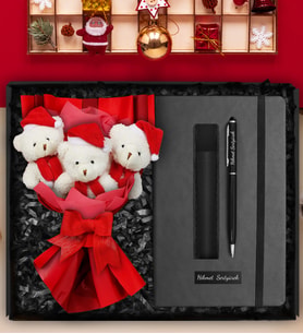 Yılbaşına Özel Üçlü Peluş Ayıcık Buketi & Kişiye Özel Defter & Kişiye Özel Deri Kılıflı Touch Pen Kalem Hediye Seti
