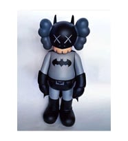 Kaws Batman Figür Boyalı Büyük Boy 20 cm