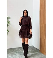 Neşeli butik kadın kahverengi eteği flok baskılı dik yaka vatkalı şifon elbise NBMY3863
