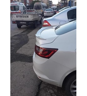 RENAULT MEGANE 4 YARASA BEYAZ SPOİLER