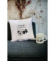 Fotoğrafçıya Hediye Kupa Bardak ve Yastık Set 001 (Beyaz)