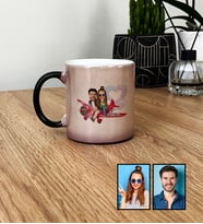 Kişiye Özel Karikatürlü Uçuyorum Aşkından Sevgiliye Hediye Kupa Bardak Sevgililer Günü Hediyesi
