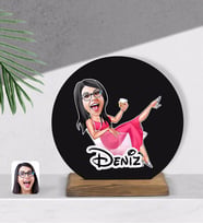 BK Gift Kişiye Özel Kadın Patroniçe Karikatürlü Yuvarlak Ahşap Biblo-1