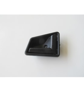 SUZUKI VITARA- 88/98; ÖN KAPI İÇ AÇMA KOLU SAĞ SİYAH 3/5KAPI 83110-56B01 531-3011