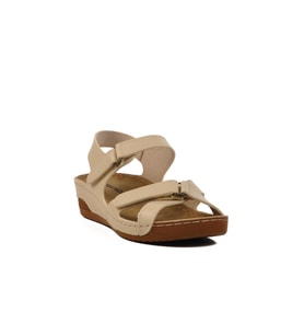 Bej Kadın Dolgu Topuk Sandalet 02-380 Z