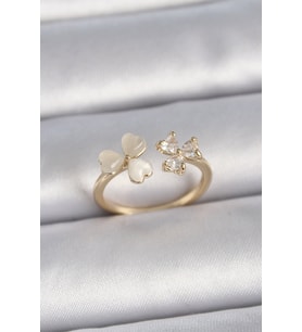 Pirinç Gold Renk Ayarlanabilir Zirkon Taşlı Kalp Beyaz Mineli Model Kadın Yüzük TJ-BYK3388
